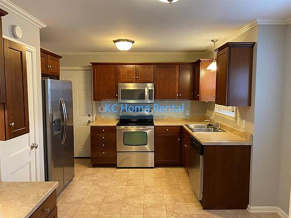 2nd image of 5416 Cedar St