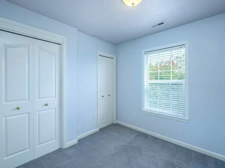 720 E Ella Ct — Photo 7
