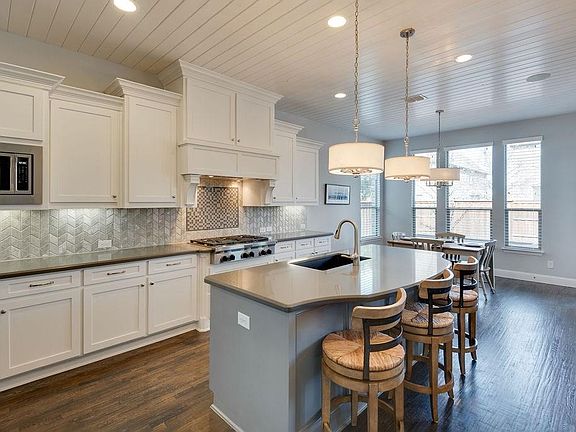 4th image of 4550 Desert Willow Dr