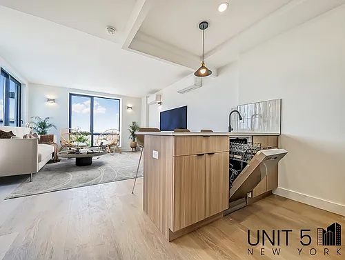 1312 Lincoln Pl #6A Photo 1