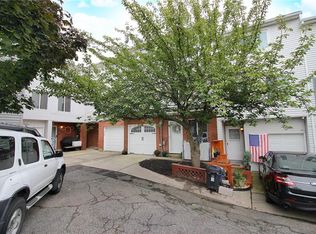 120 Emily Ln, Staten Island, NY 10312