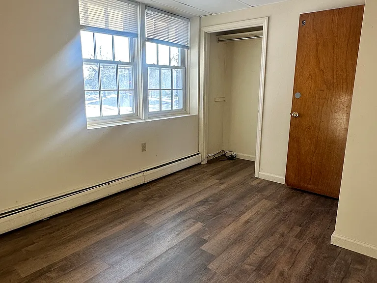 324 Main St #14 — Photo 16