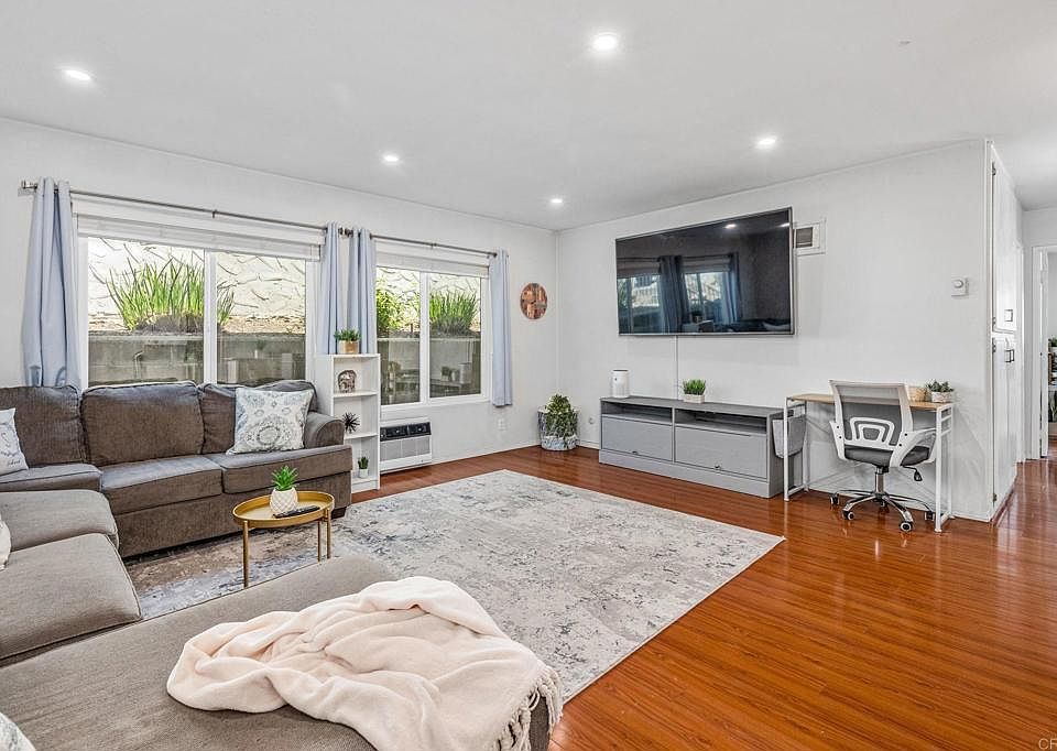 1st image of 8220 Vincetta Dr Unit 25