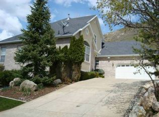 1812 Valley View Cir, Ogden, UT 84403