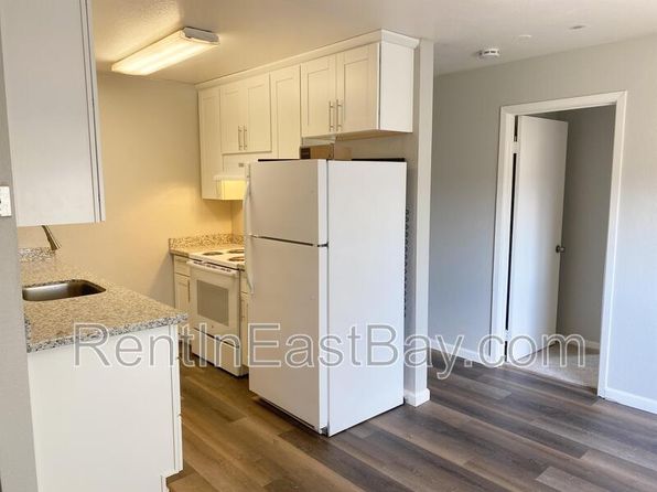6701 Laird Ave APT 4, Oakland, CA 94605