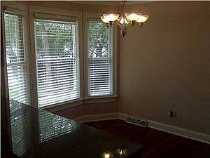 2nd image of 1223 Manor Ln