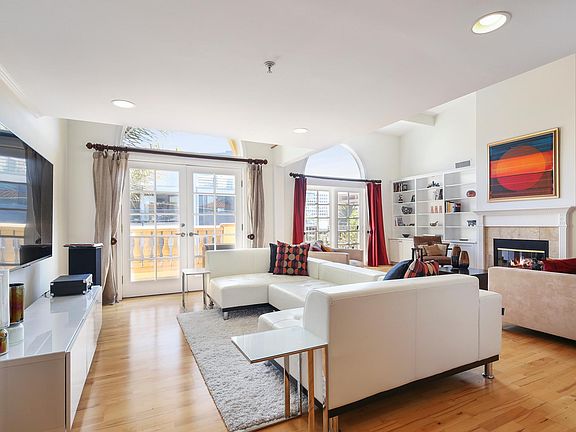 2nd image of 11803 Goshen Ave Penthouse 2
