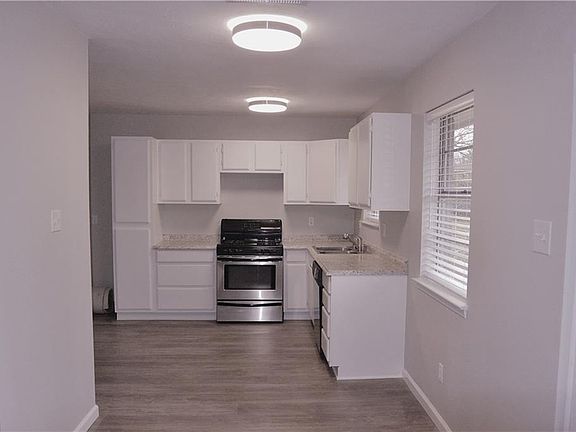 2nd image of 4208 Alicia Ln