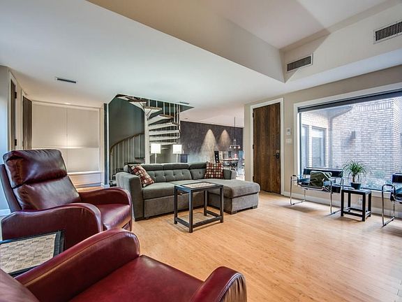 5th image of 3477 Courtyard Cir