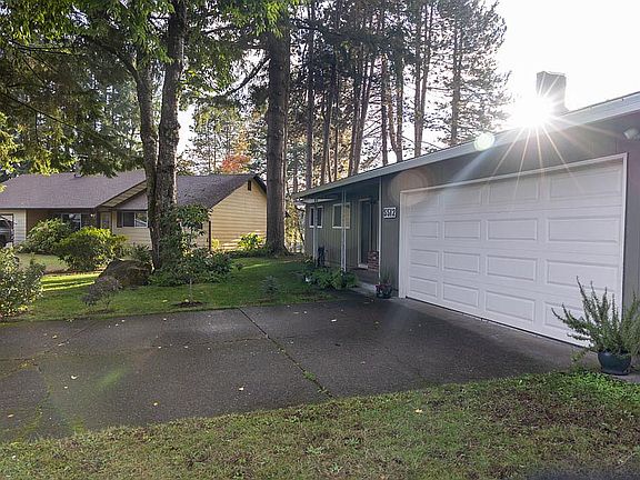 3rd image of 5512 NE 111th St