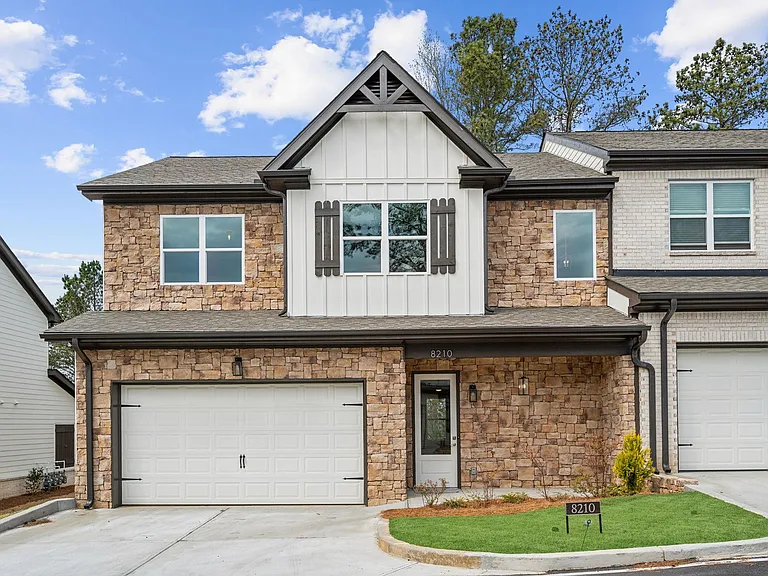 8210 Sonata Ln — Photo 1