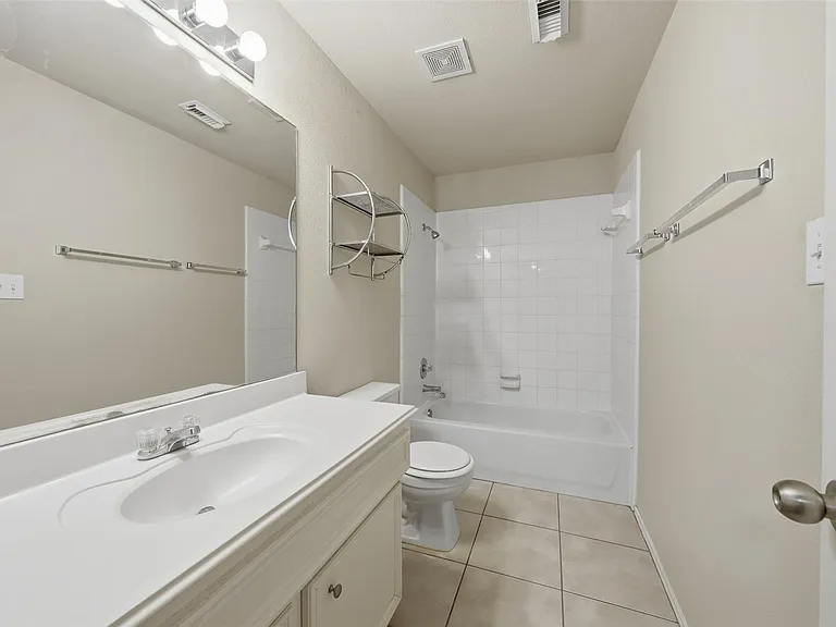 26038 Palmdale Estate Dr — Photo 35