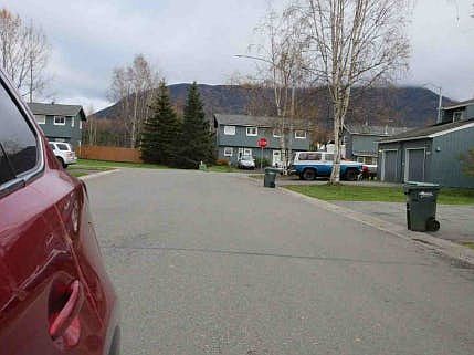 4th image of 8620 Turf Ct