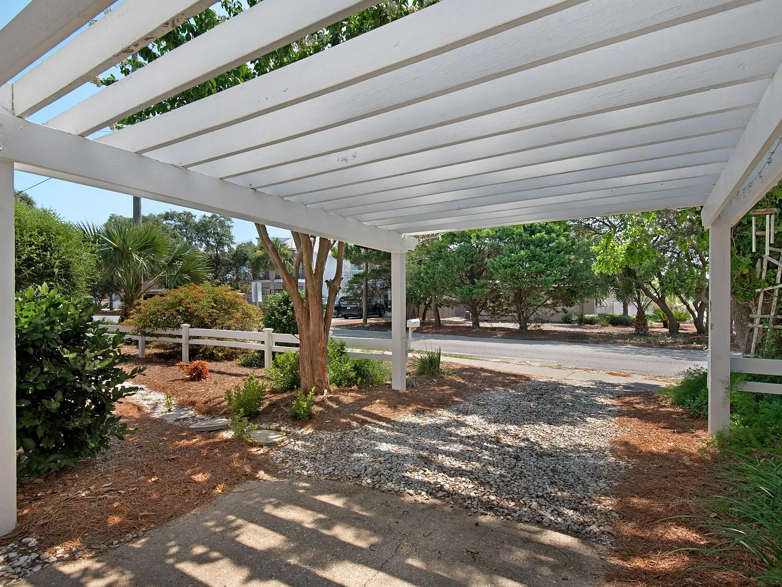 2 bed, 864 sqft, $2,200 — Photo 3