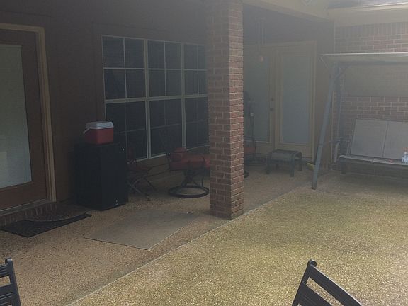 5th image of 147 Bridlewood Dr