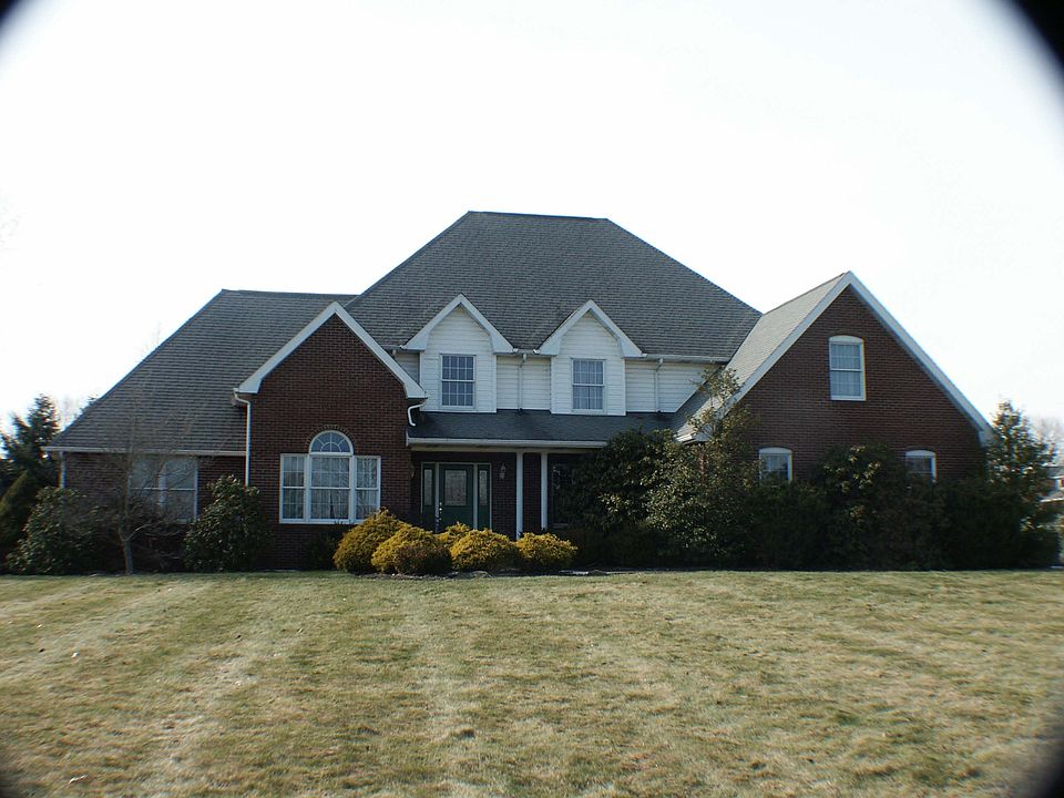 1st image of 108 Wonderly Dr