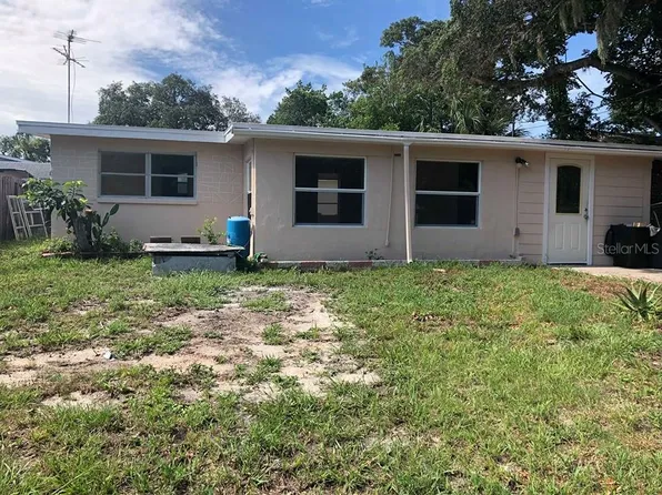 7211 James St, Port Richey, FL 34668