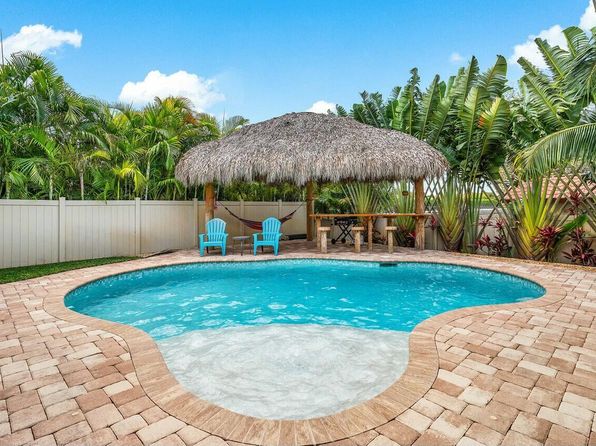 2999 Dovedale Court, Wellington, FL 33414