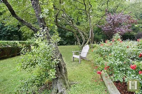 Sold by Halstead Real Estate | media 6