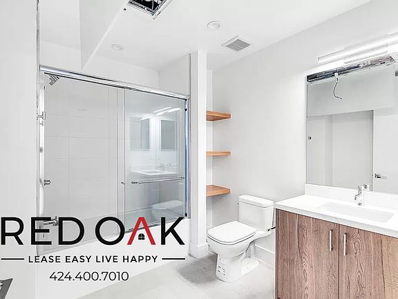 4th image of 12442 1/2 Chandler Blvd #501