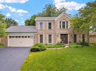 1529 Meadowland Dr, Naperville, IL 60540