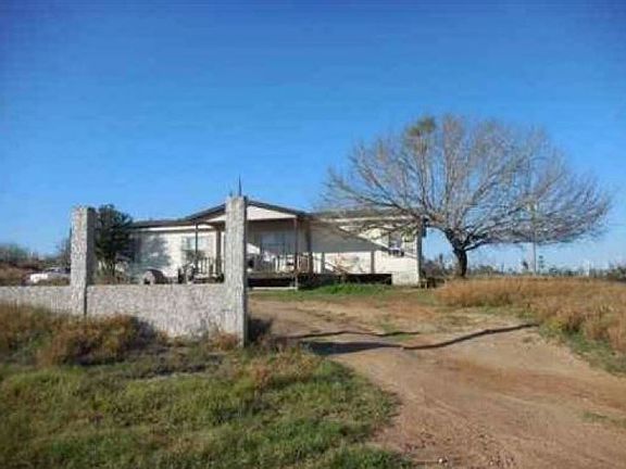 3rd image of 807 Linder Ave