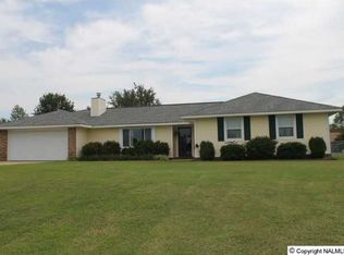 1211 W Elm St, Athens, AL 35611