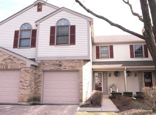 27W179 Emerson Ct #179, Winfield, IL 60190