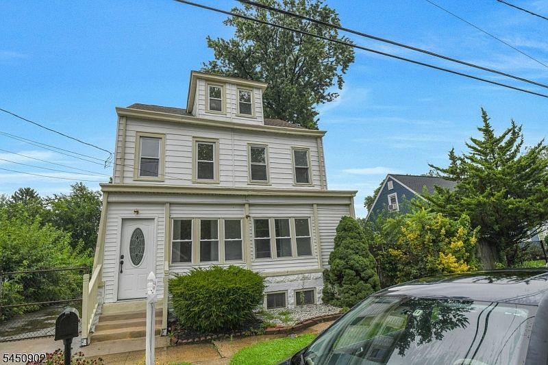 1st image of 134 Grand Ave