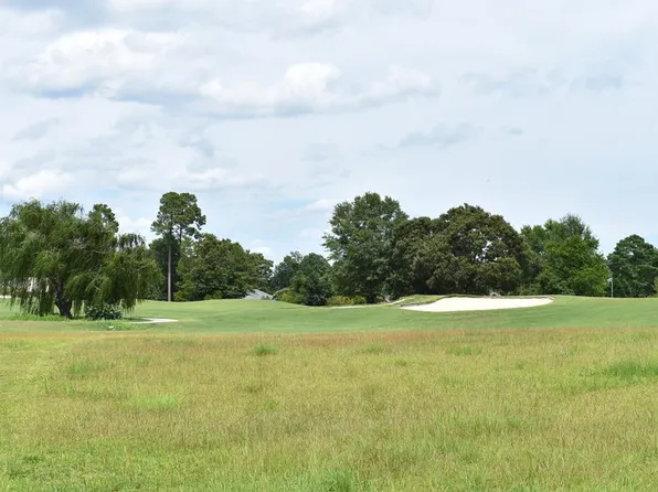 N Lake Cir #R-13, Manning, SC 29102