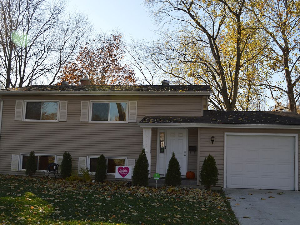 1st image of 611 Deerfield Dr