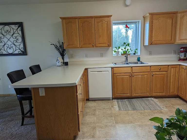 715 Lakeview Ave — Photo 8