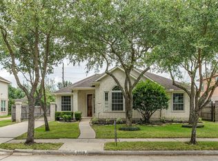 5818 Pebble Bank Ln, Houston, TX 77041
