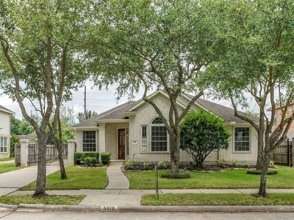 5818 Pebble Bank Ln, Houston, TX 77041