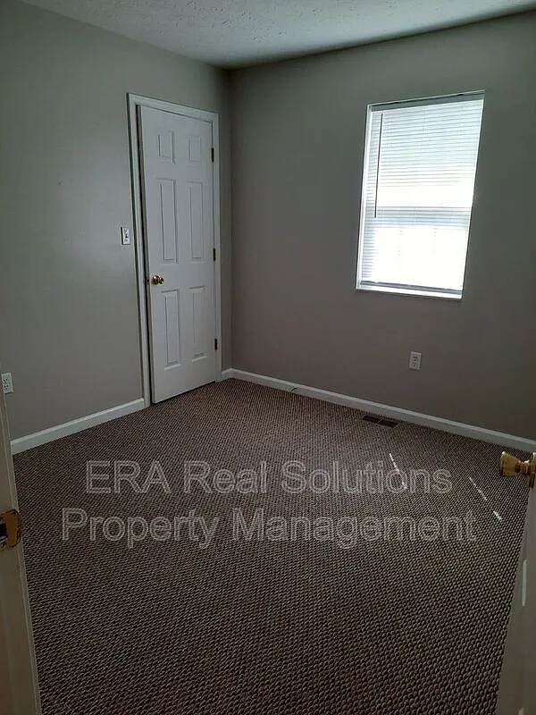3 bed, 1.5 bath, $1,225 — Photo 3