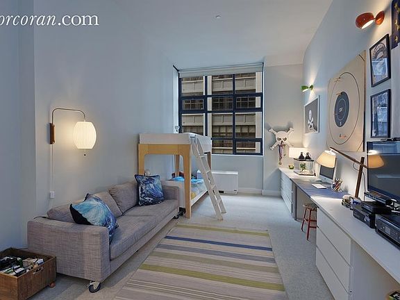 5th image of 360 Furman St APT 502
