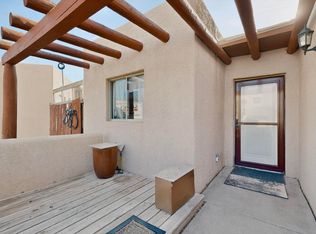 6328 Milagro Estrella, Santa Fe, NM 87507