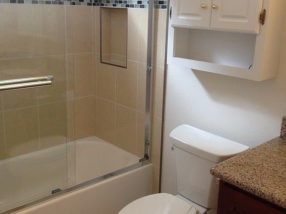 5th image of 444 Allegan Cir