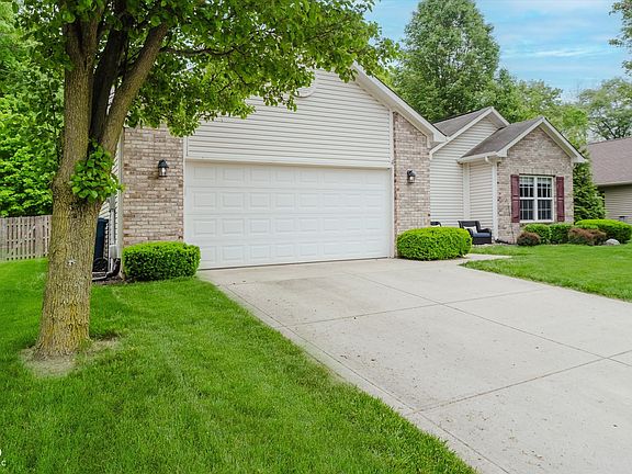 2nd image of 16768 Maraschino Dr