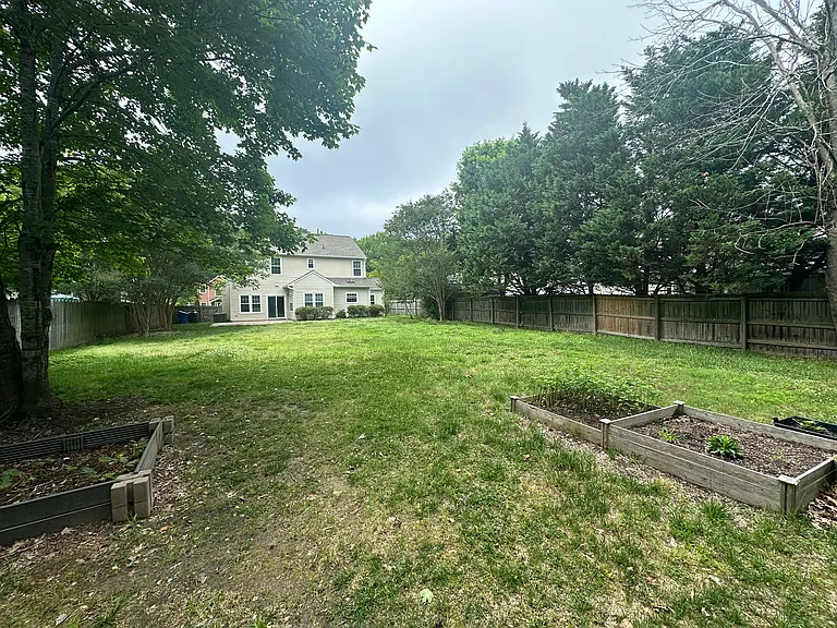 1840 Laurel Oak Ln — Photo 37
