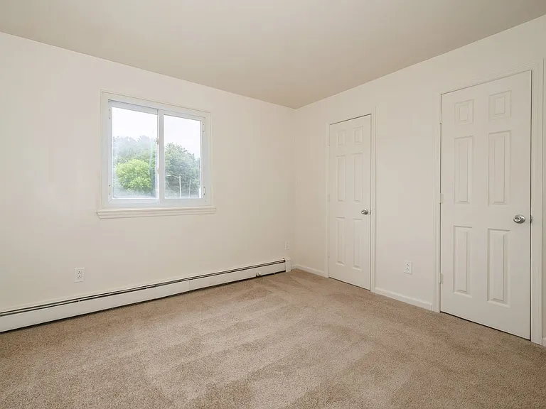 Hopewell Gardens Apartments — Photo 16