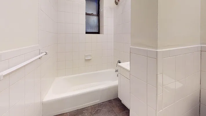 Rented by Bond New York | media 13