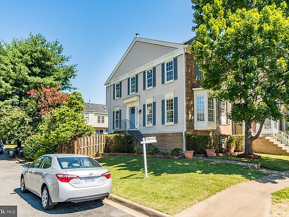 2nd image of 301 Falkirk Ct