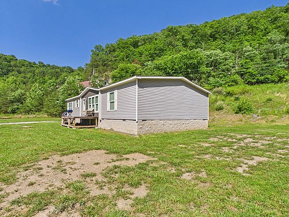 2nd image of 211 Liberty Ln