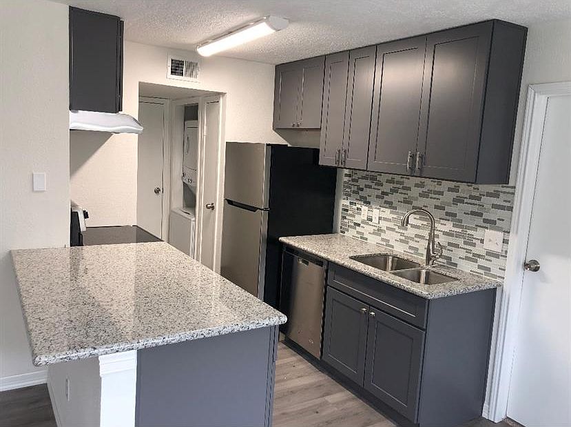 1st image of 12660 Ashford Point Dr APT 719