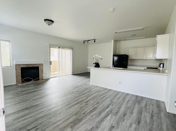 855 N Stephanie St UNIT 2322