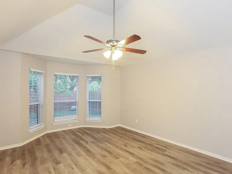 5628 Indian Hill Dr — Photo 10
