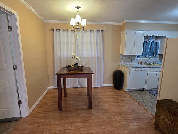 4th image of 604 N James St