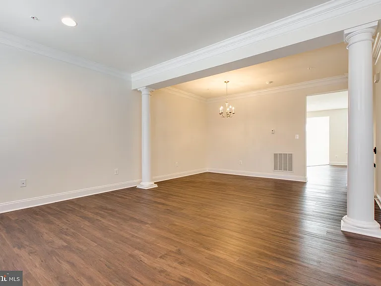 7757 Crystal Brook Way — Photo 6