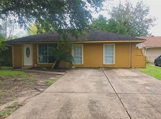 7407 Log Hollow Dr, Houston, TX 77040